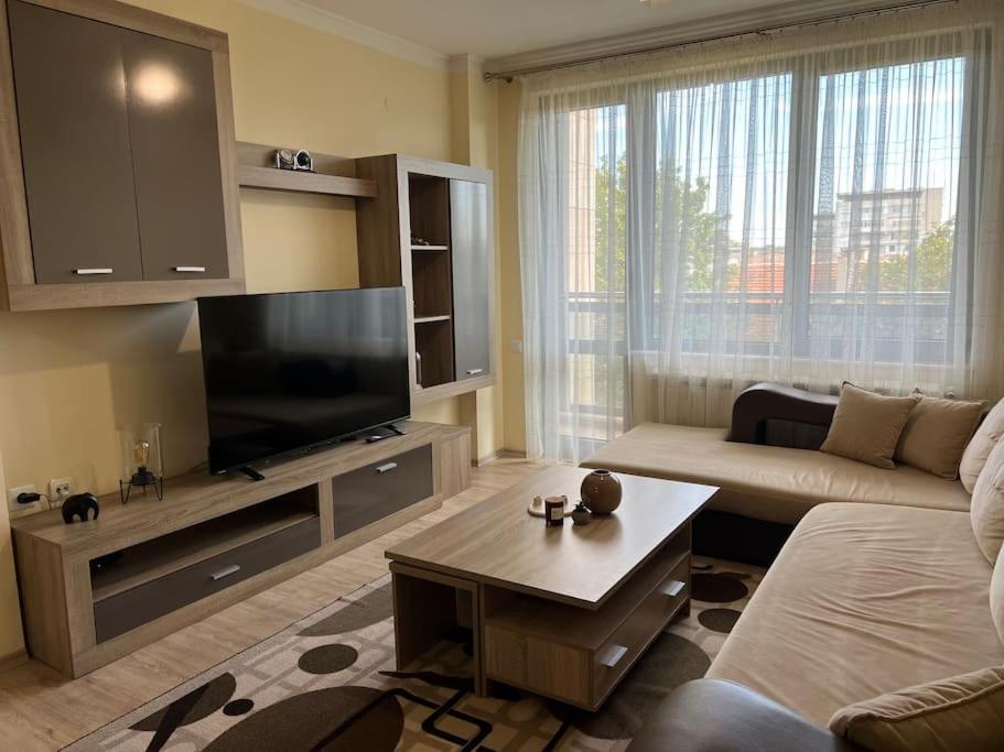 Cozy Apartment - Free Parking Plovdiv Eksteriør bilde